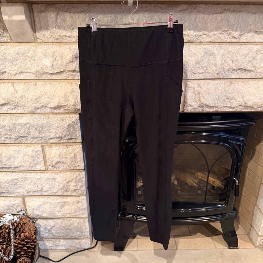32 Degrees Cool Black Pocket Leggings M/M Athleisure Workout Yoga Pants EUC